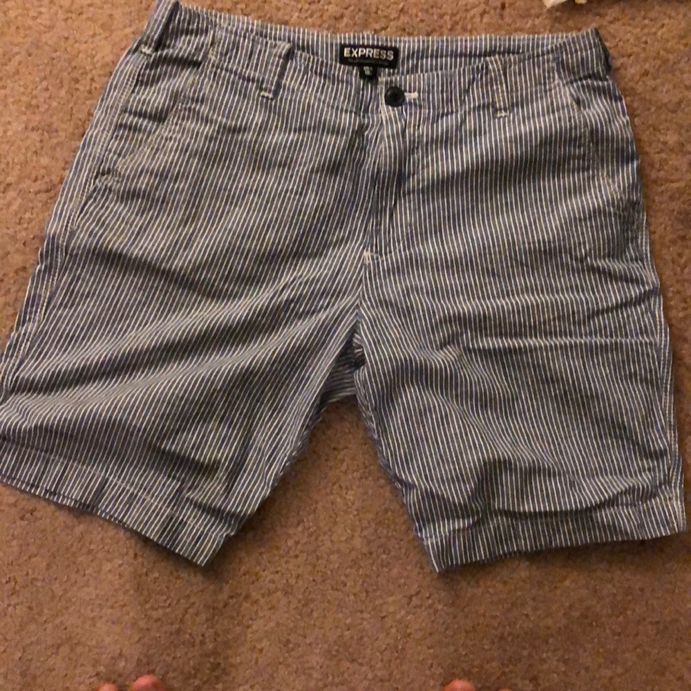 Short - Picture 2 of 7